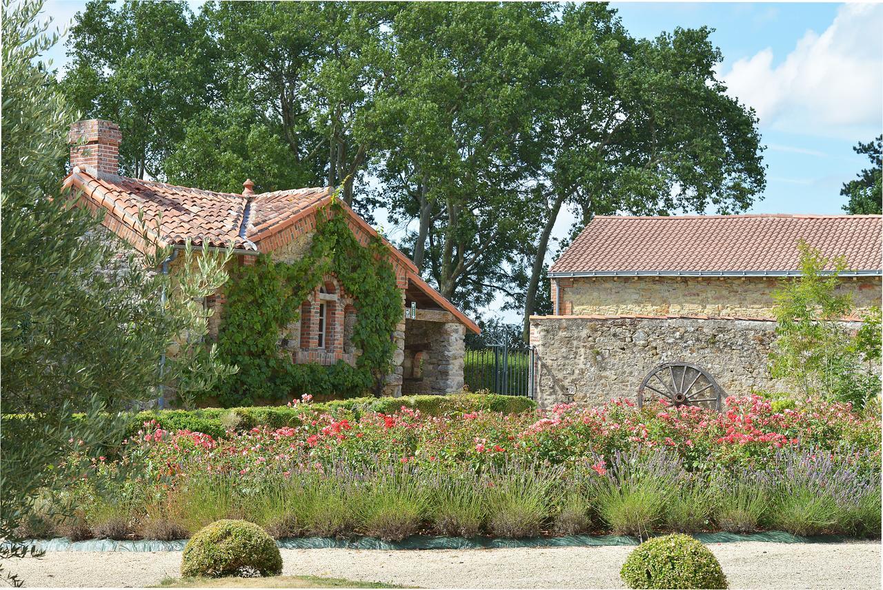 B&B Domaine De La Corbe Bournezeau Екстер'єр фото